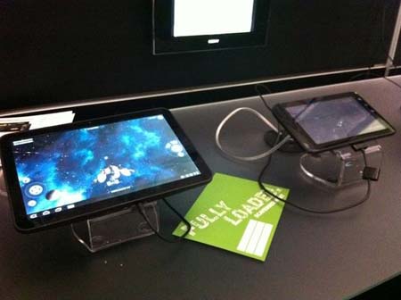 Стенд Nvidia на PAX 2011 Стенд Nvidia на PAX 2011